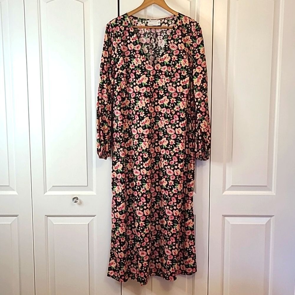 ASOS LONG BUBBLE SLEEVE MIDI DRESS IN BLACK FLORAL PRINT-MULTI Size 12